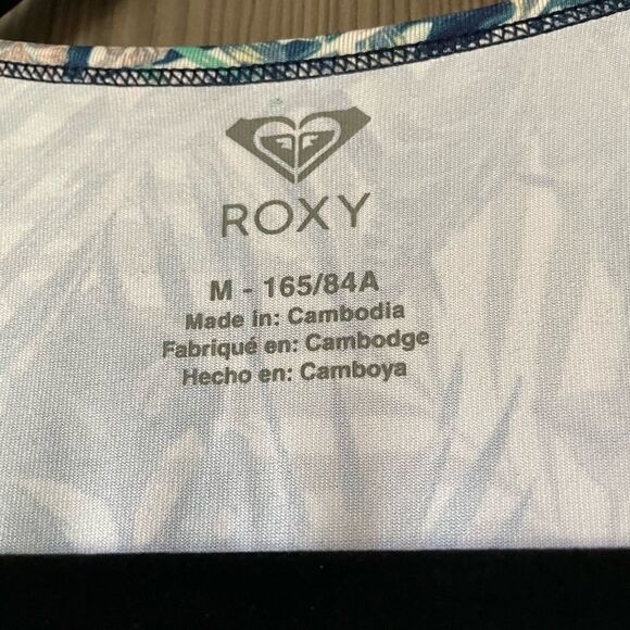 Roxy Four Shores UPF+ 50 Tropical Floral Short Sleeve Shirt - Picture 3 of 9